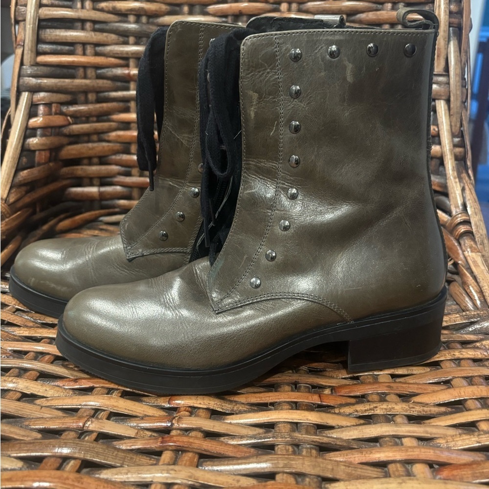 Gabriella Green  Leather Combat Boots in size 38/7.5 Great Condition! - Picture 3 of 16